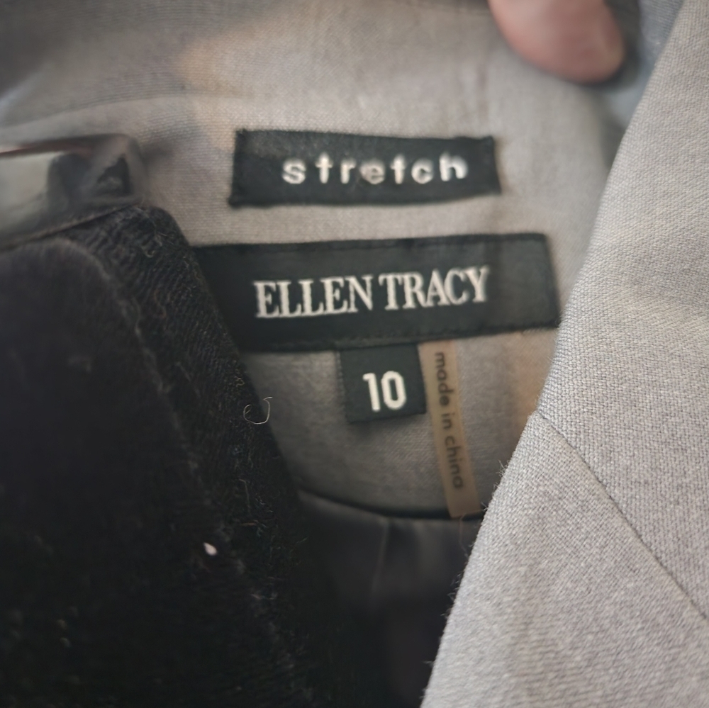 Ellen Tracy Grey Stretch Blazer Size 8 - Picture 7 of 10
